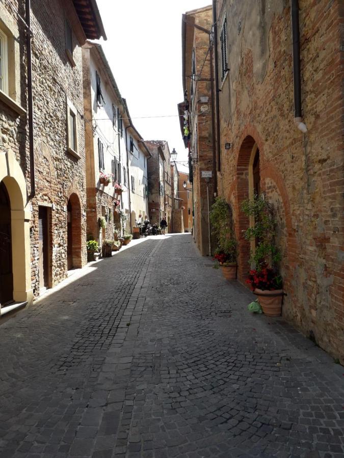 Dinas House Tuscany Holidays Terricciola Εξωτερικό φωτογραφία